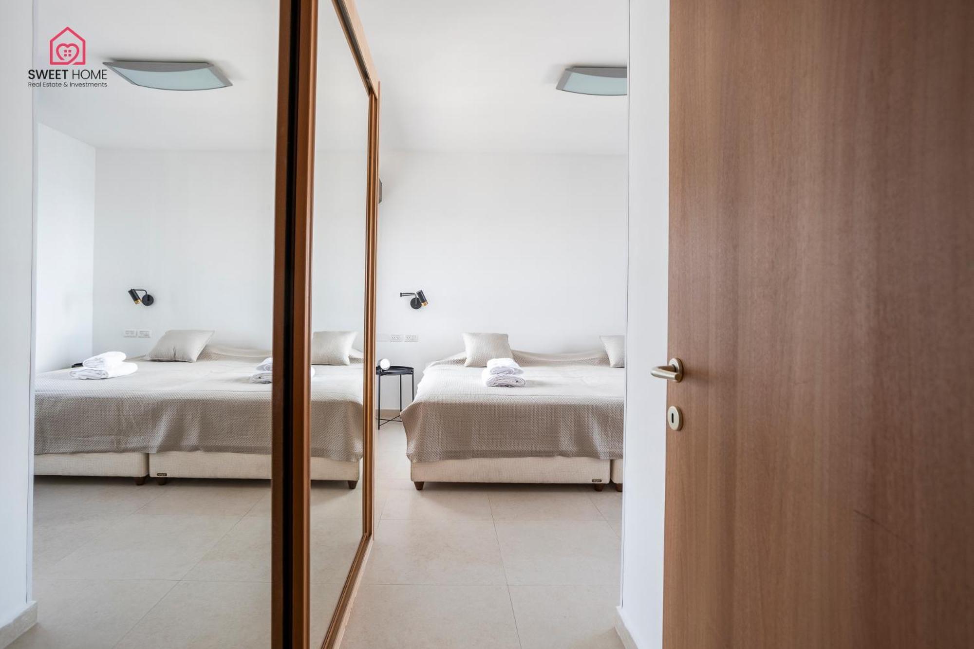 Luxury Apartments' In เนทันยา ภายนอก รูปภาพ